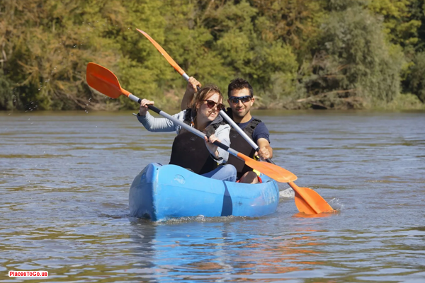 Kayaking in Finger Lakes with wine tasting - best U.S. wine destinations