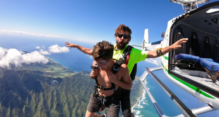 America’s premier aerial thrills – skydiver over U.S. coastline